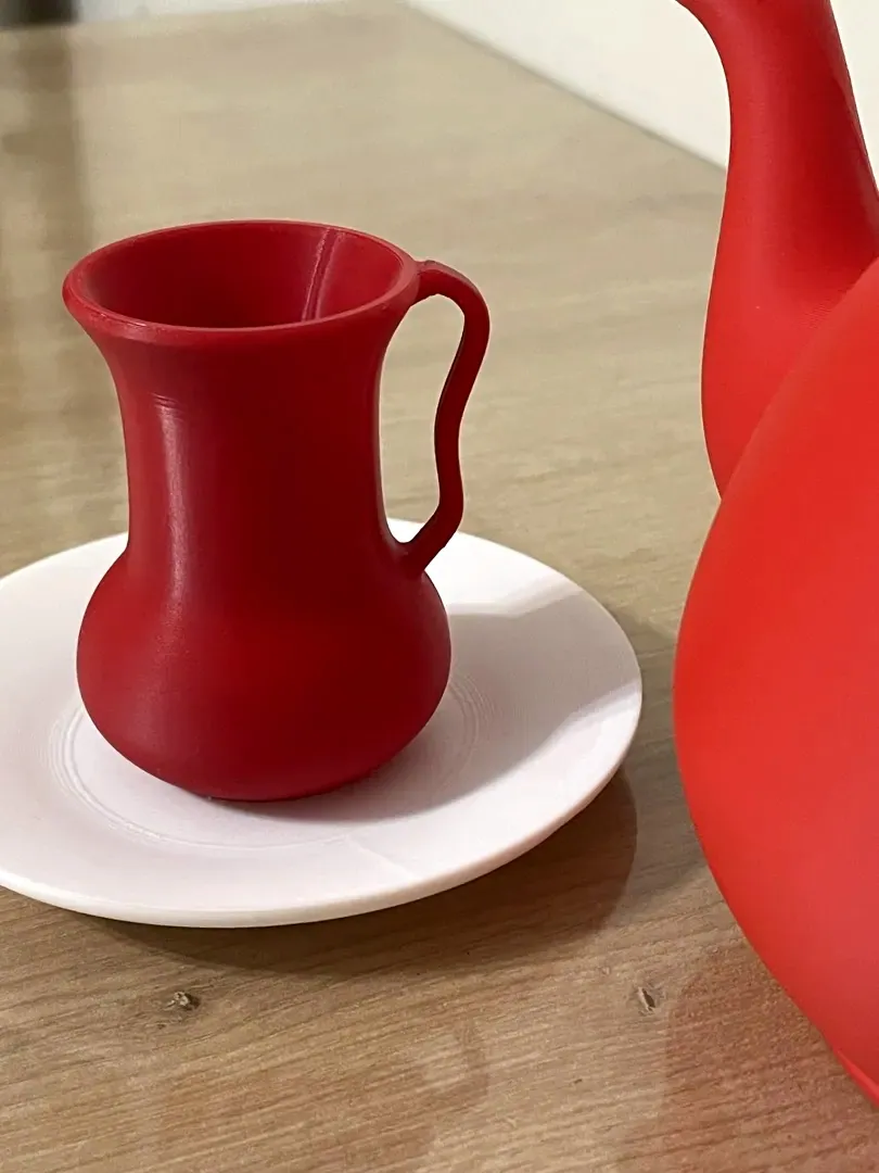 Oyuncak Çay Takımı - Demlik, Çay Bardağı ve Tabak