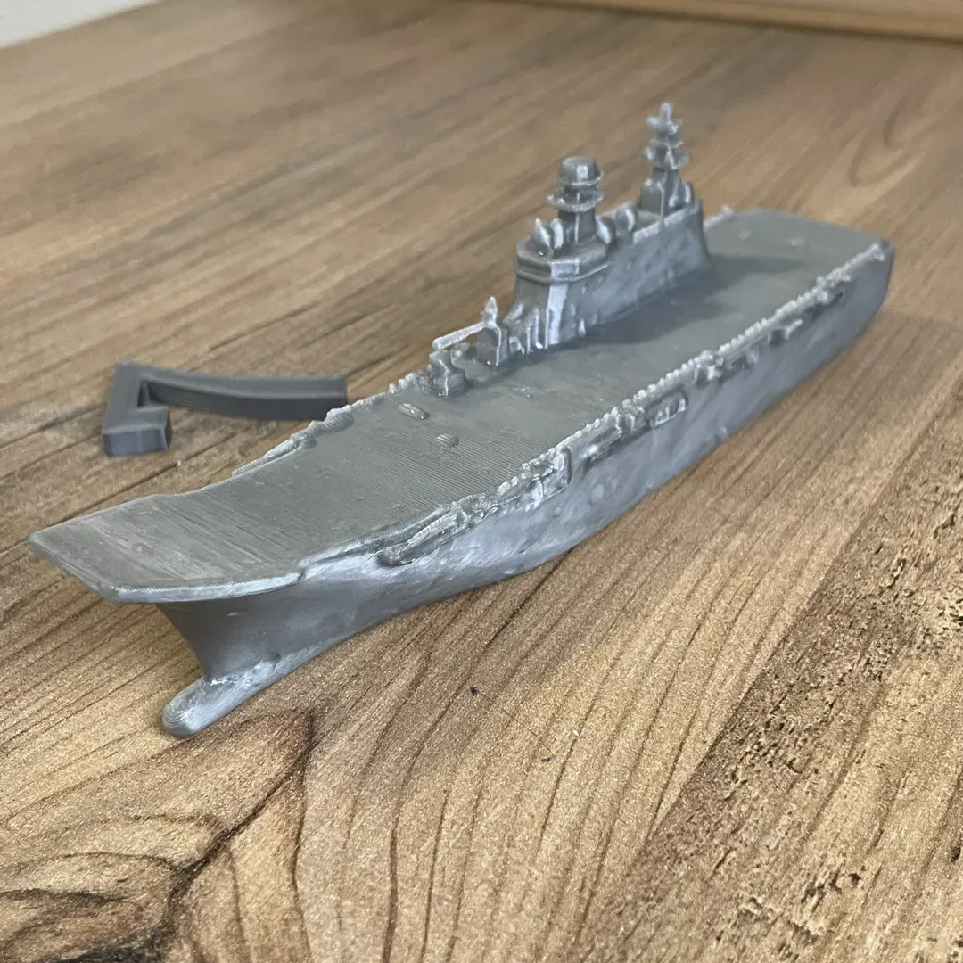TCG Anadolu Minyatür Gemi Maketi
