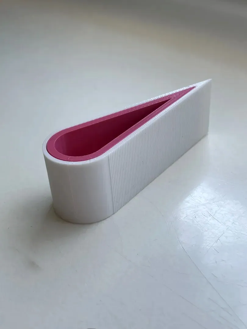 Kaymaz Kapı Takozu – TPU Taban + PLA Gövde