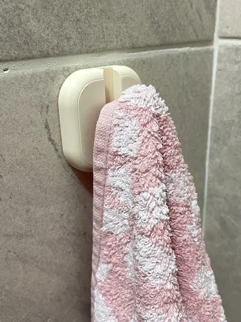 Havlu Askısı – Delmeden Banyo Duvarına — gerçek baskı fotoğrafı