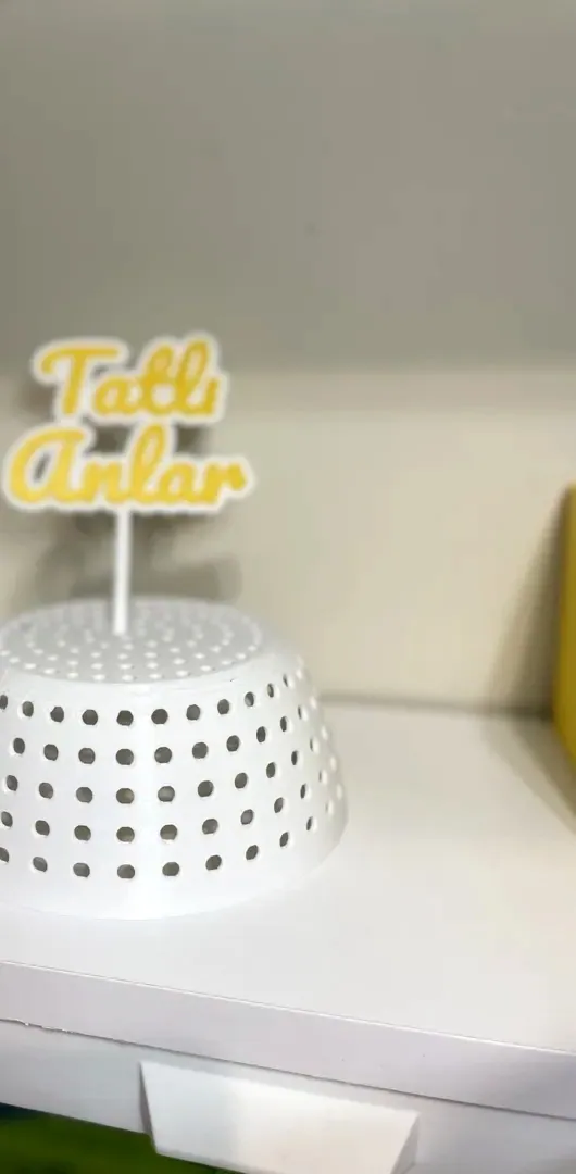 Doğum Günü Pasta Süsü – 4 Parçalı Set — gerçek baskı fotoğrafı