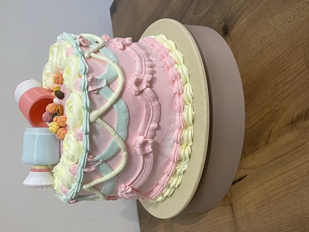 Sürpriz Bonbon Kapsül – Pasta Süsü ve Hediye — gerçek baskı fotoğrafı