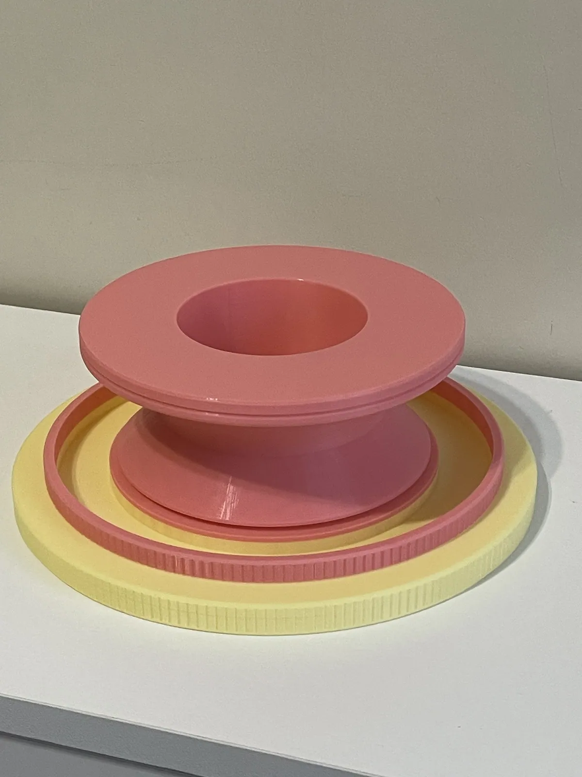Pasta Süsleme Döner Tablası – 240 mm — gerçek baskı fotoğrafı